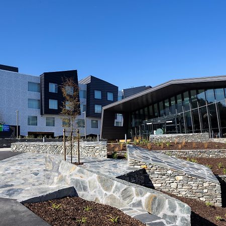 Holiday Inn Express & Suites Queenstown By Ihg Exterior foto